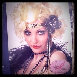 1920s style costume wig